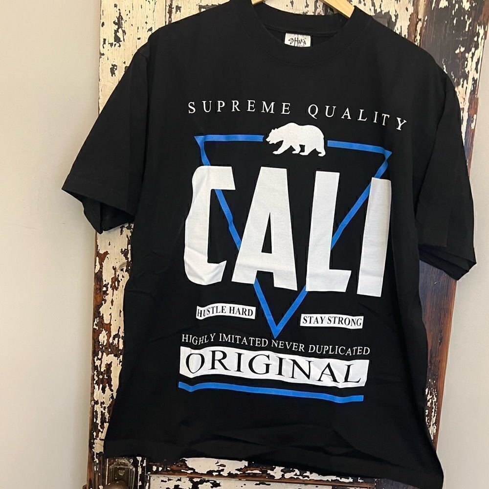 Men’s Cali Shaka Wear Heavyweight super max T-shirt. Size XL.
